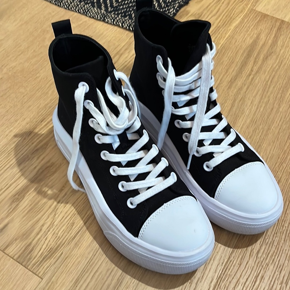 Wild Fabel high top platform sneakers, size 8, brand new great condition!